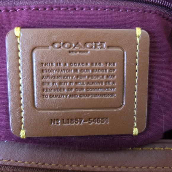 Coach Edie 31 Prairie Floral Signature Canvas/Leather Trim - Picture 15 of 16
